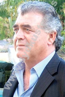Ramón Dávila, ordförande i byggföreningen Promotur, är mycket kritisk till den nya andalusiska översiktsplanen, POT, och har överklagat till domstol.